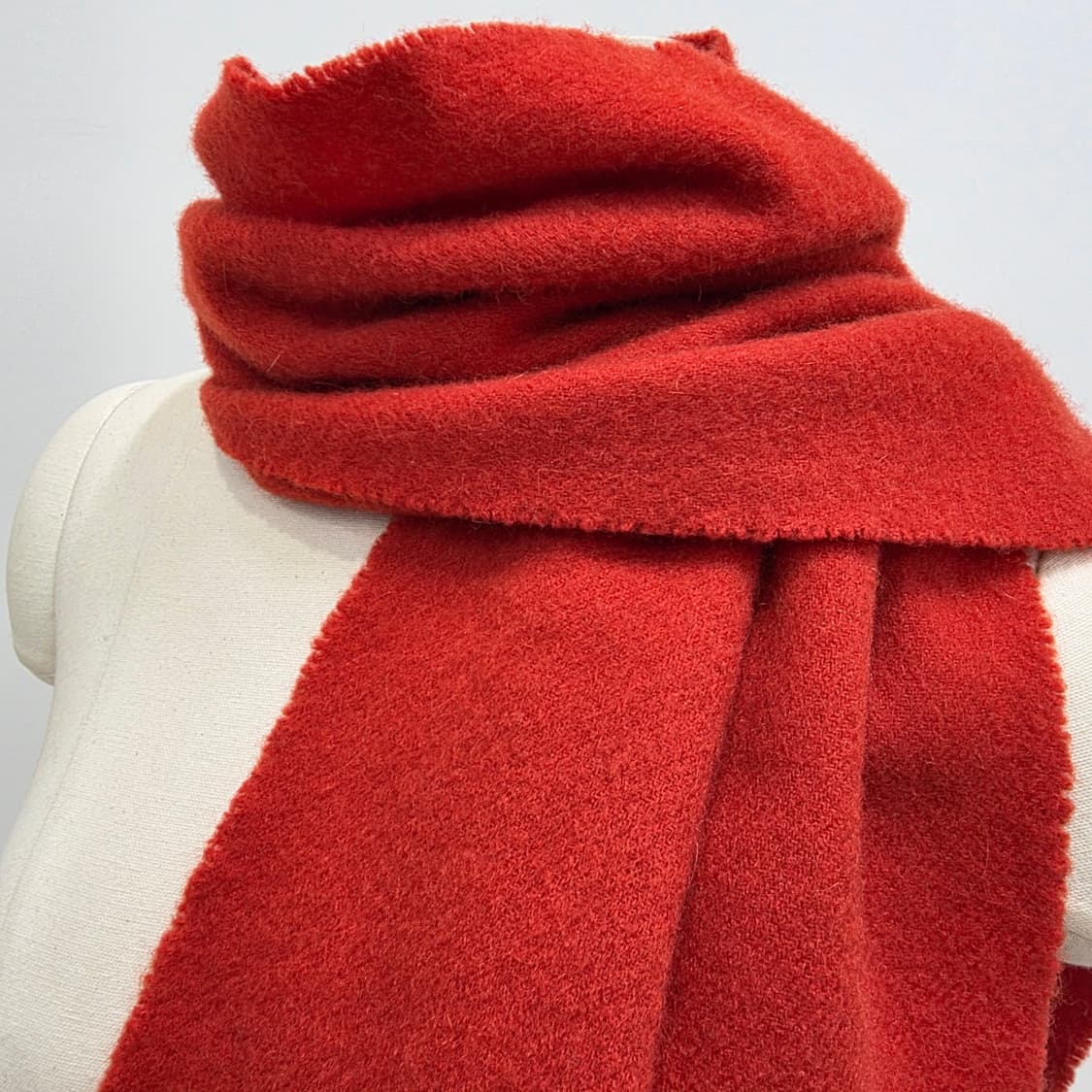 스코틀랜드산 크롬비 100% 캐시미어 레드 머플러 상품이미지5