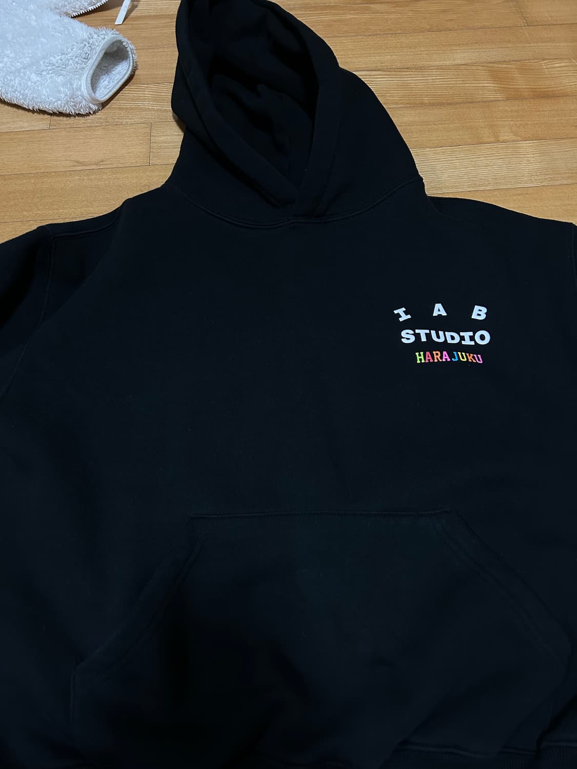 아이앱 블랙 후드 상품이미지1