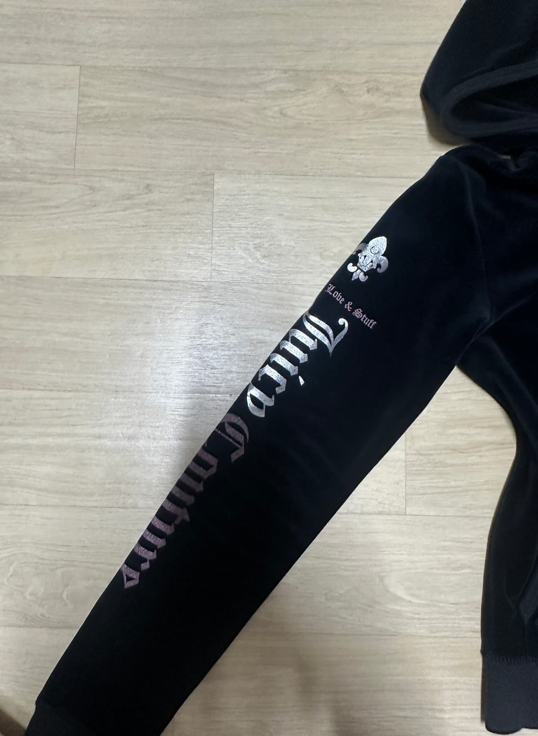 Y2k 쥬시꾸뛰르 대장급 벨벳 후드집업 블랙 상품이미지3