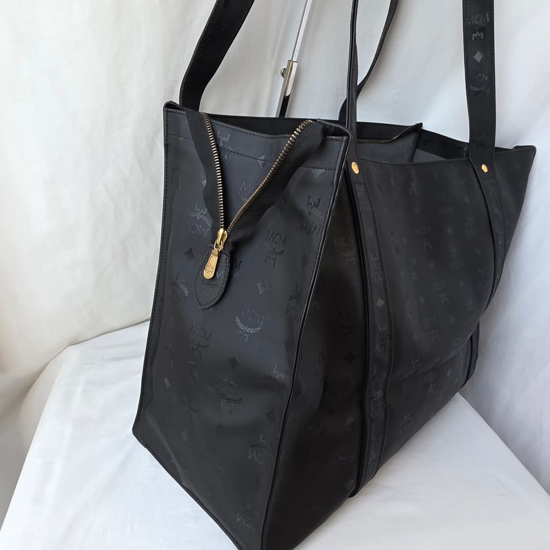 [정품 MCM] 엠씨엠 비세토스 PVC 쇼퍼백 숄더백 여행용가방 남녀공용 상품이미지5