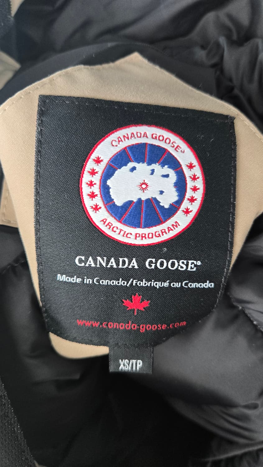 캐나다구스 익스페디션 105 사이즈 팝니다. 상품이미지2