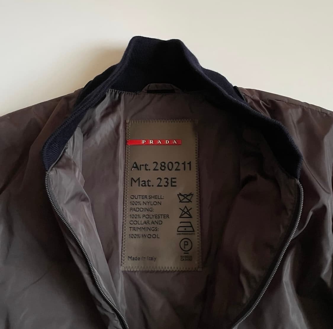 프라다스포츠 봄버 자켓 상품이미지1