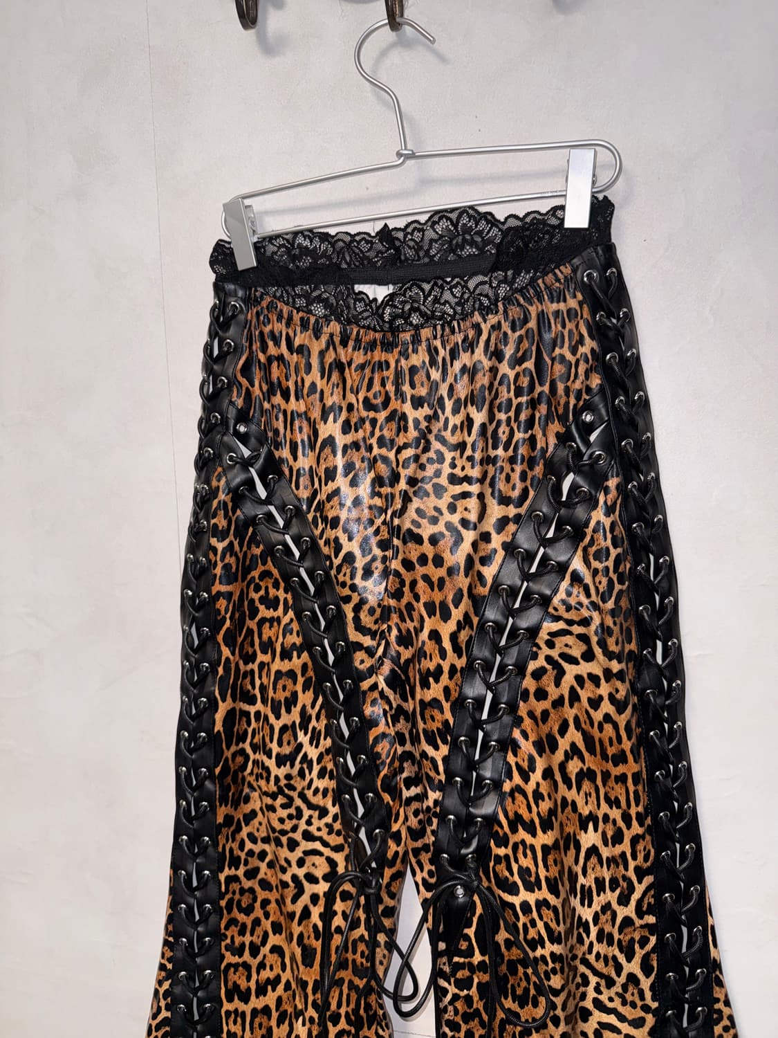 Brown leopard laceup bootscut pants 상품이미지2