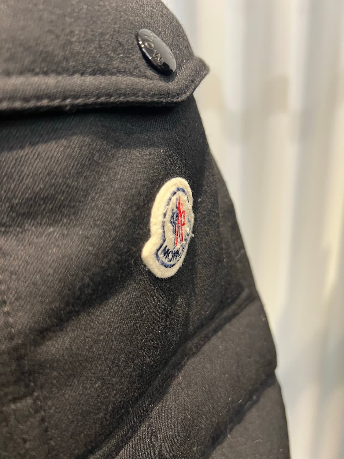 (2) 몽클레어 몽제네브르 남성 패딩 블랙 새상품급  상품이미지2