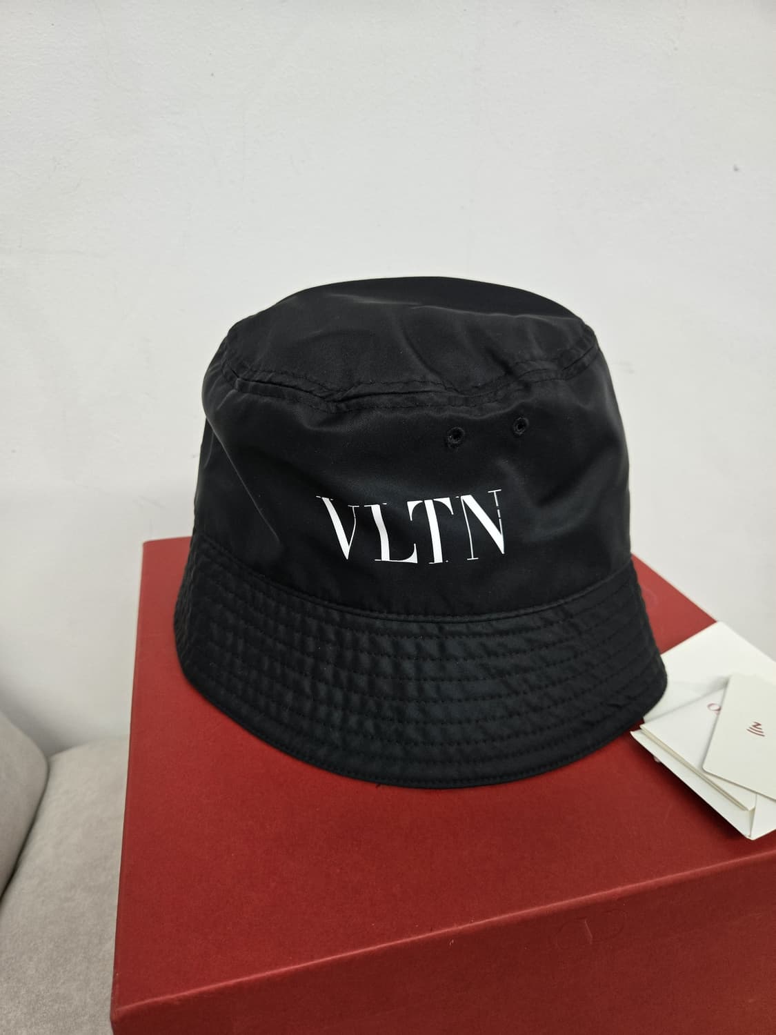 [보증서 정품]발렌티노 버킷햇 상품이미지1