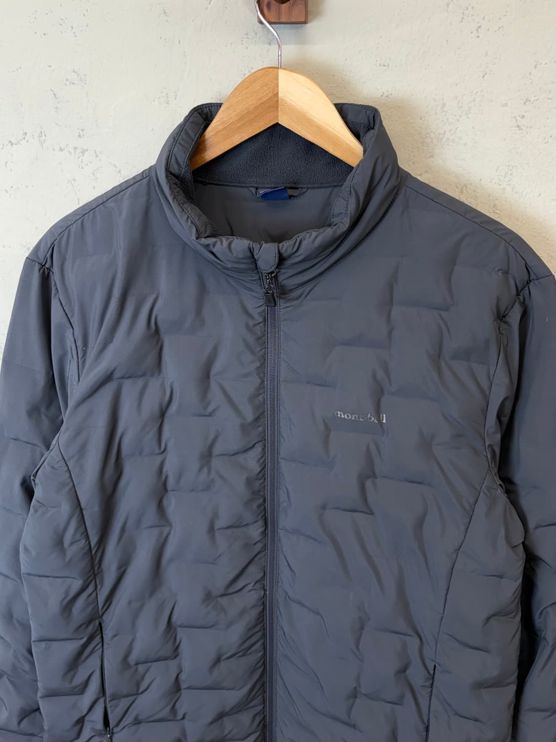 몽벨 구스다운 경량패딩 그레이 상품이미지4