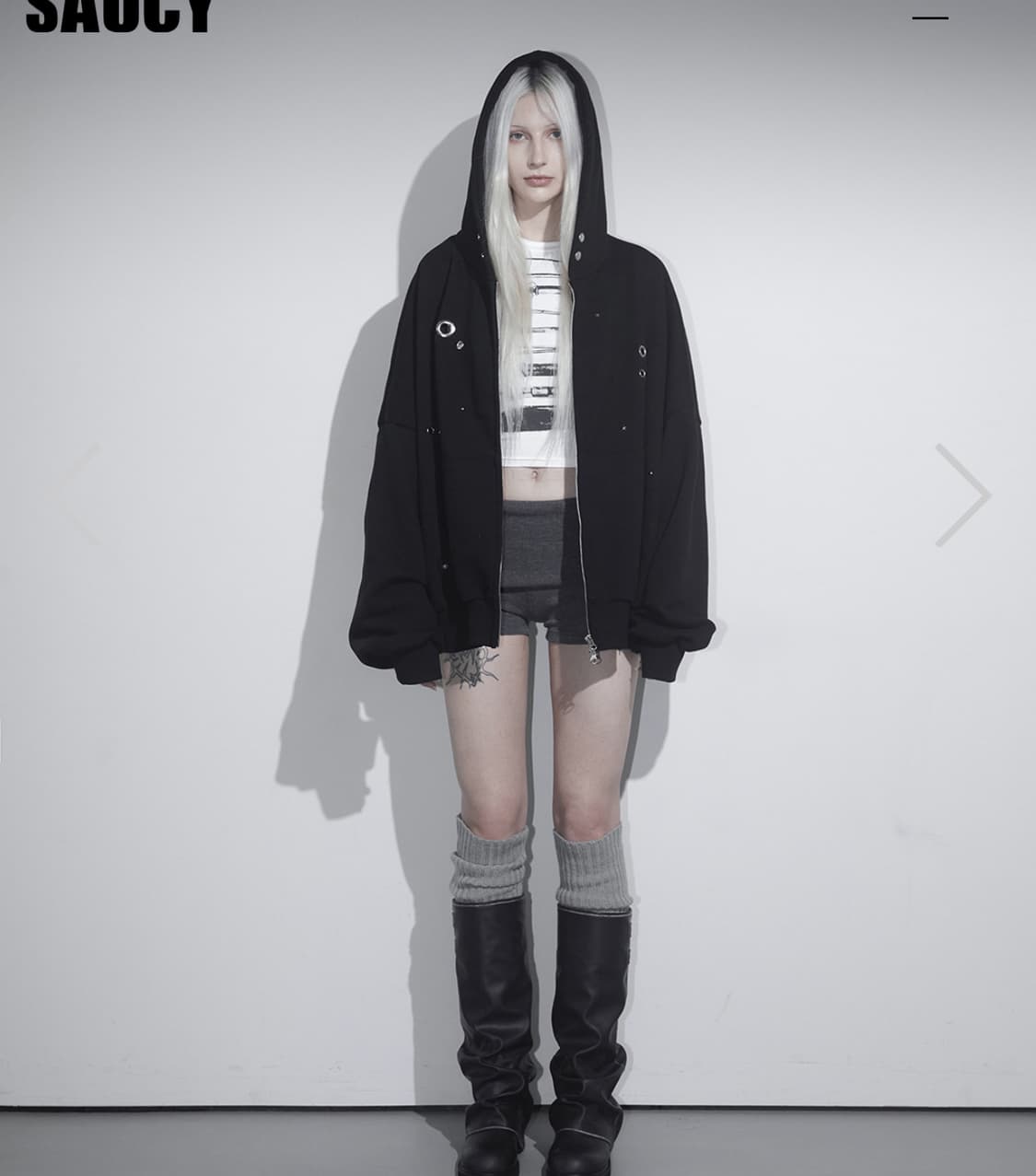 more saucy 모어새씨 아일렛 후드 점퍼 후드집업 블랙 eyelet 상품이미지3