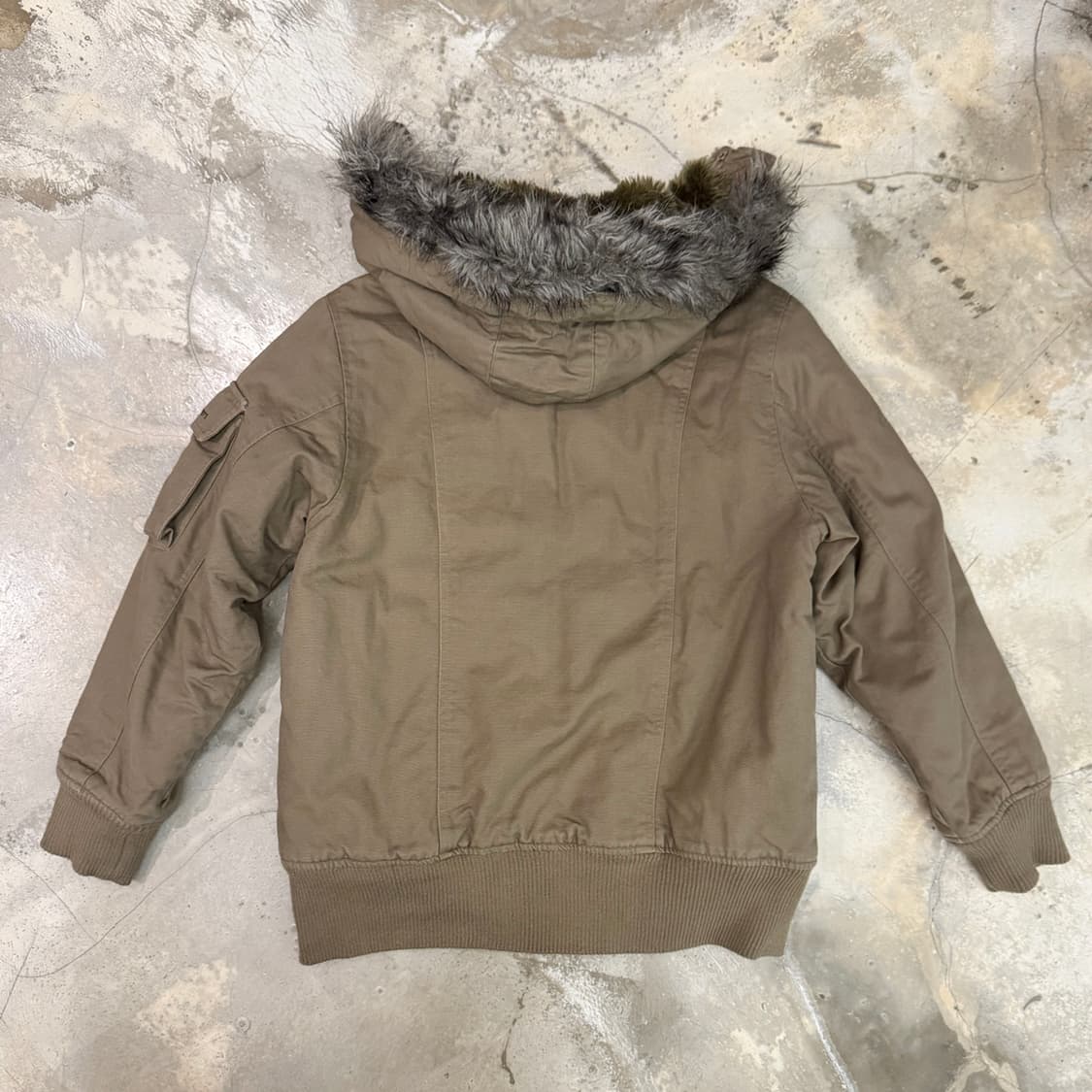 T&C Surf Design 패디드 퍼 봄버 자켓 베이지 상품이미지2