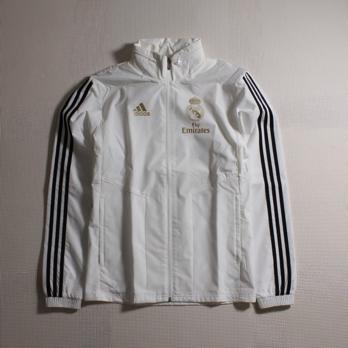 Adidas 레알마드리드 금장 윈드러너 바람막이 새상품 상품이미지2