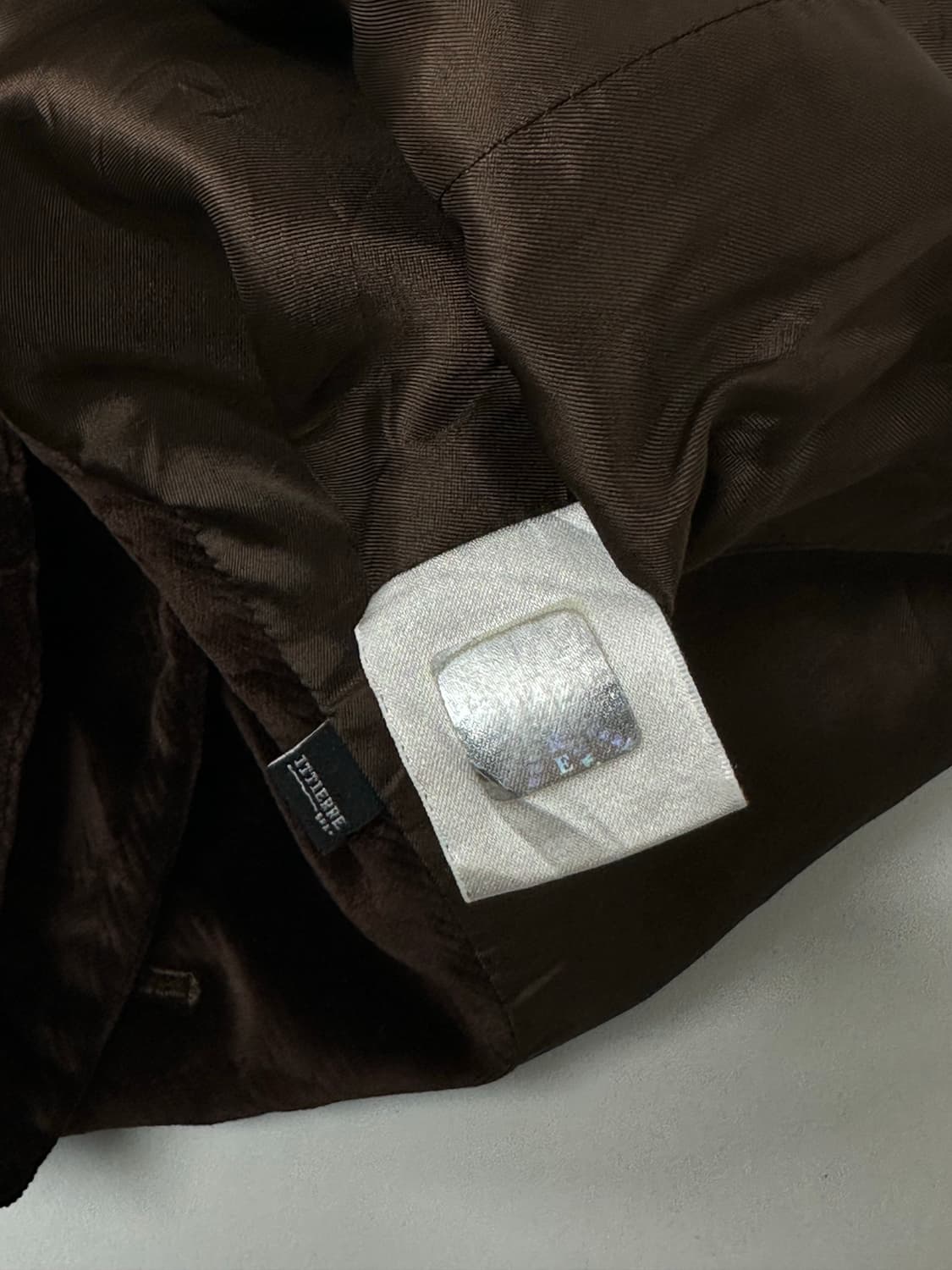 베르사체 벨벳 헤링본 메두사 버튼 자켓 상품이미지9