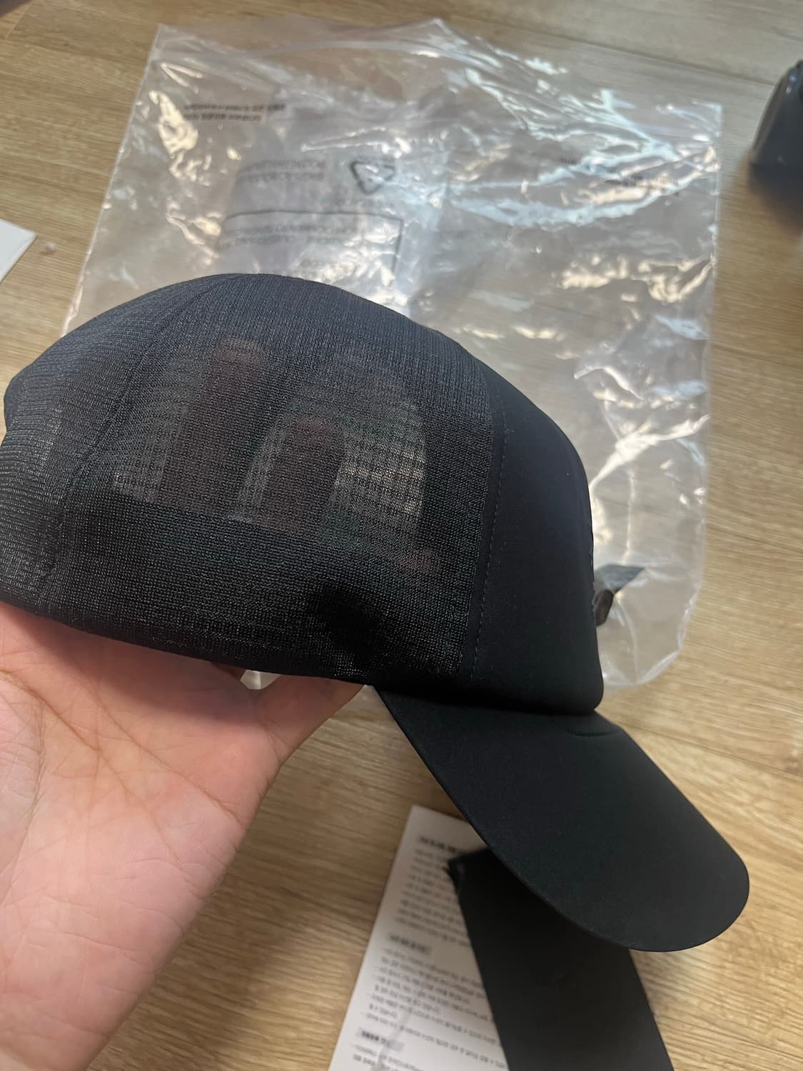 아크테릭스 버드 커브드 트러커 (블랙) 상품이미지4