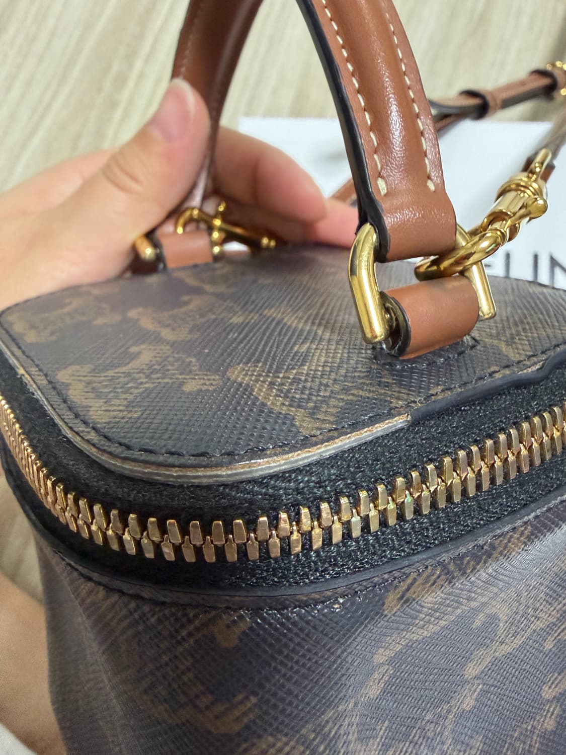 셀린느 베니티 미니백 상품이미지2