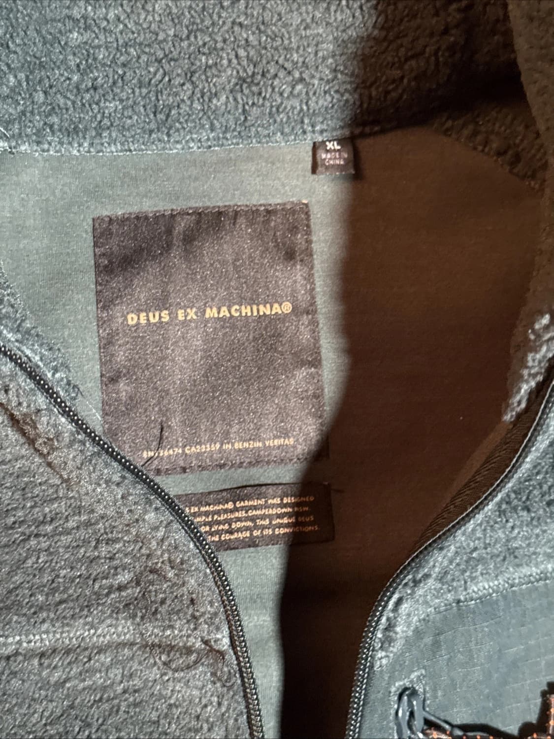 데우스 엑스 마키나 맥케이 플리스 상품이미지2