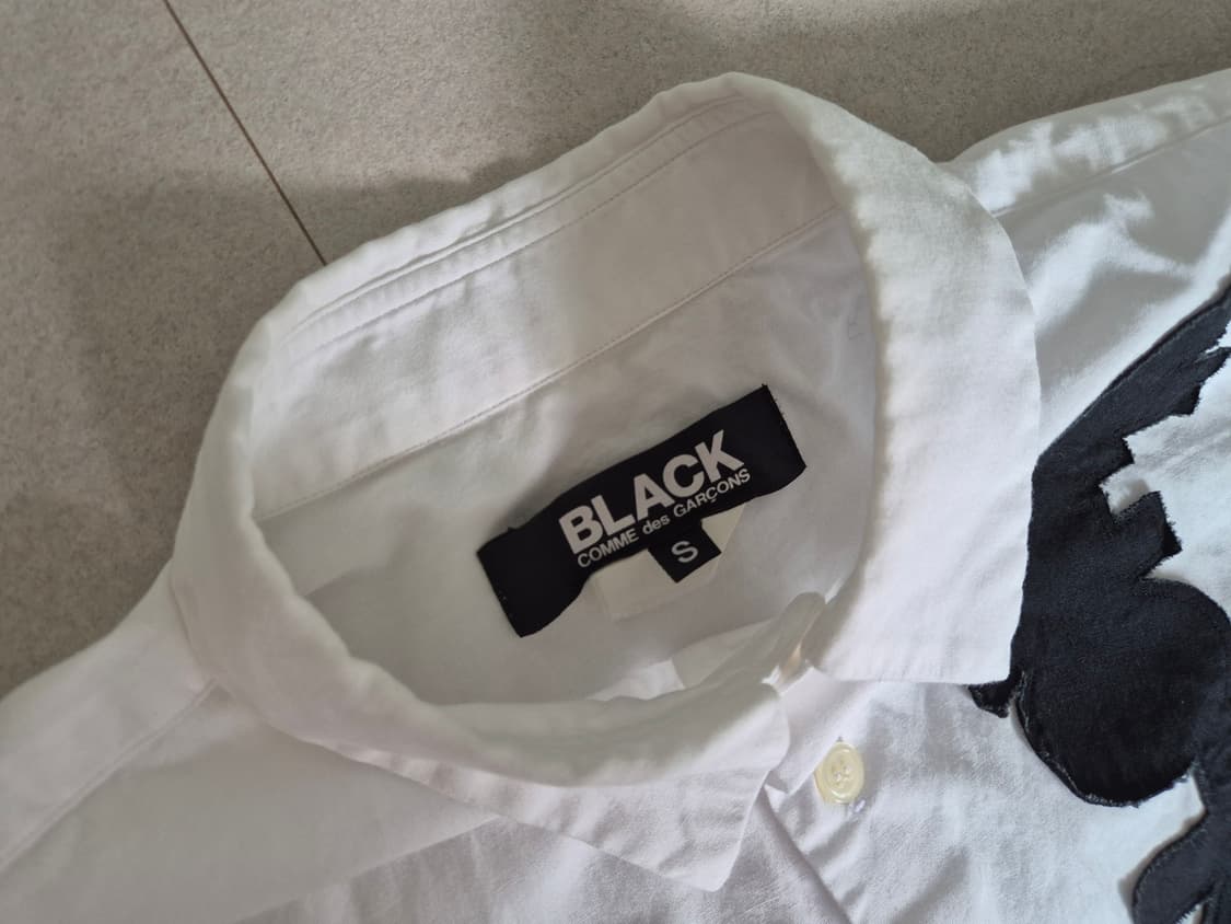 꼼데가르송 블랙 반팔 셔츠 상품이미지3
