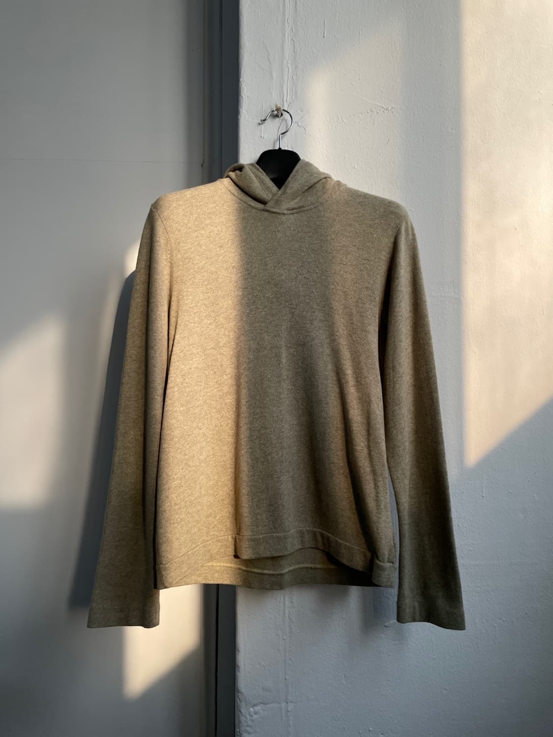 CP 컴퍼니 후드 니트 상품이미지1