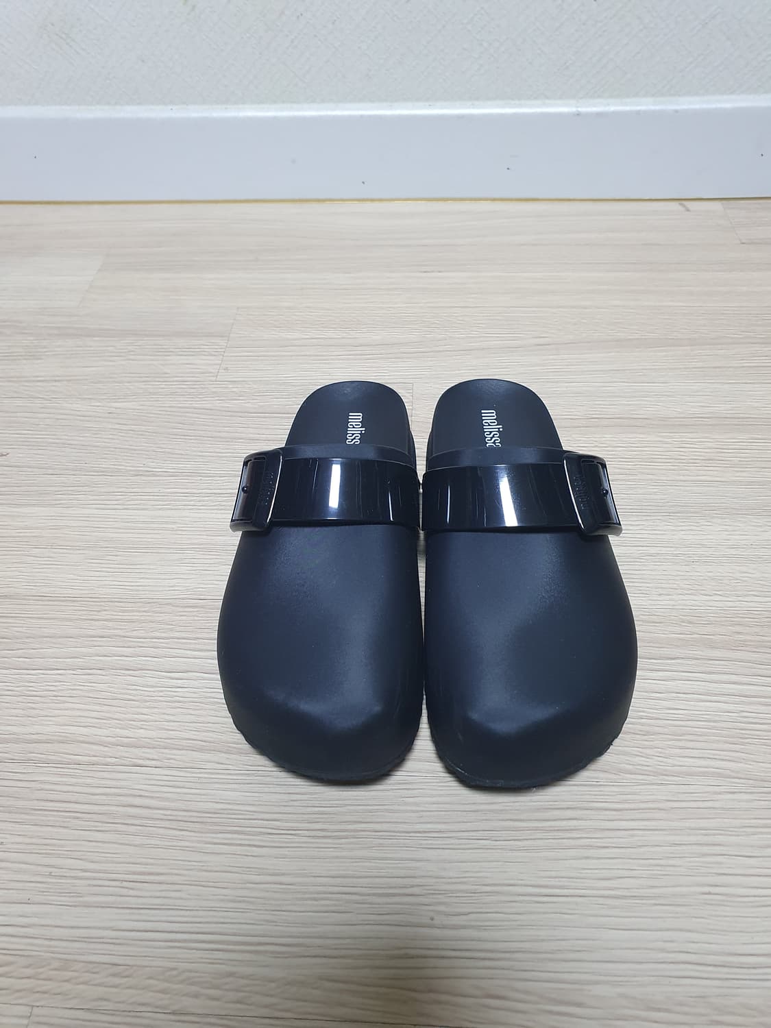 멜리사 버클 뮬 블랙 슬리퍼 240 상품이미지3