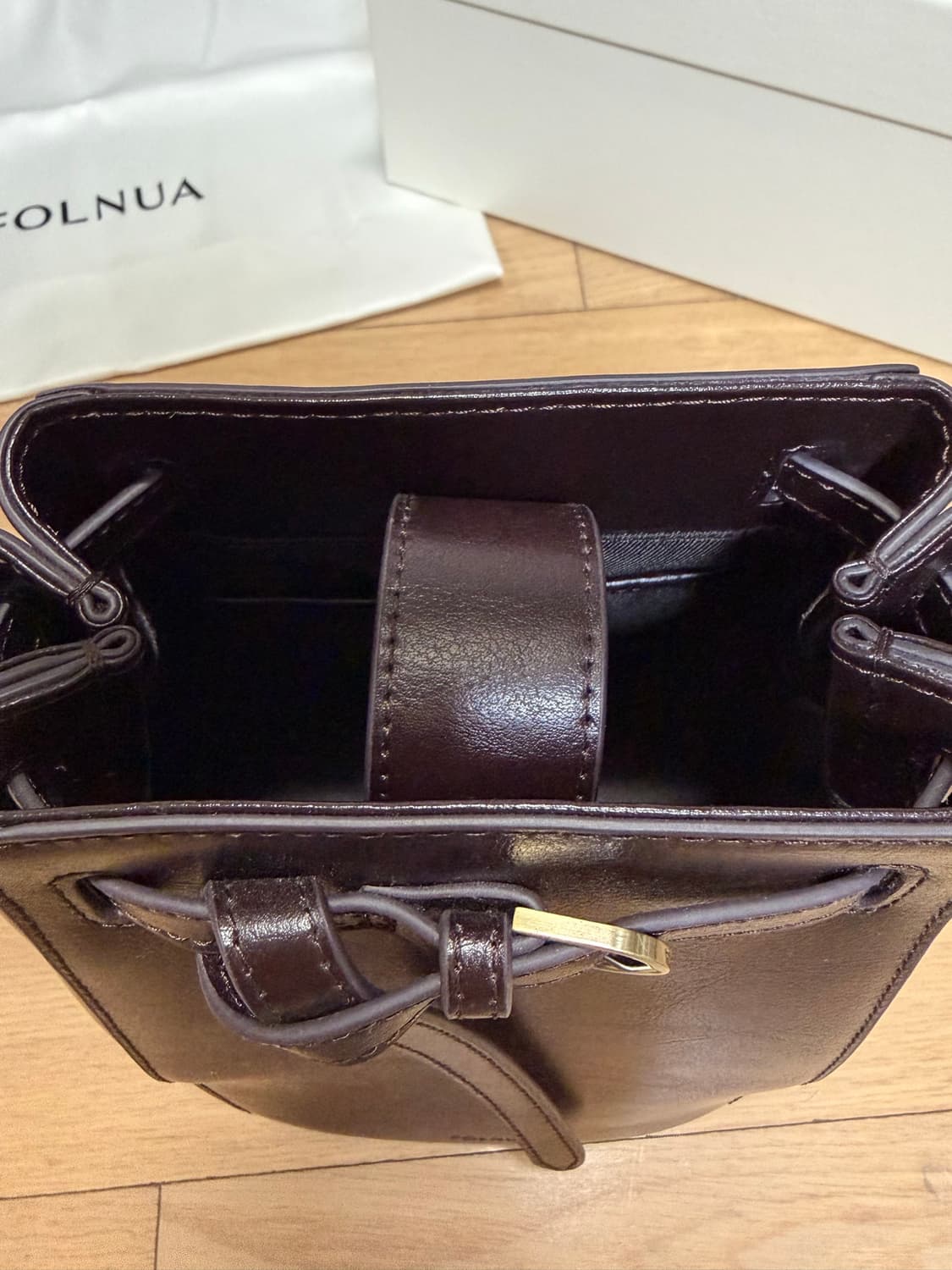 [풀패키지,실착0번] 폴뉴아 mini lale bag 미니라레백 상품이미지3
