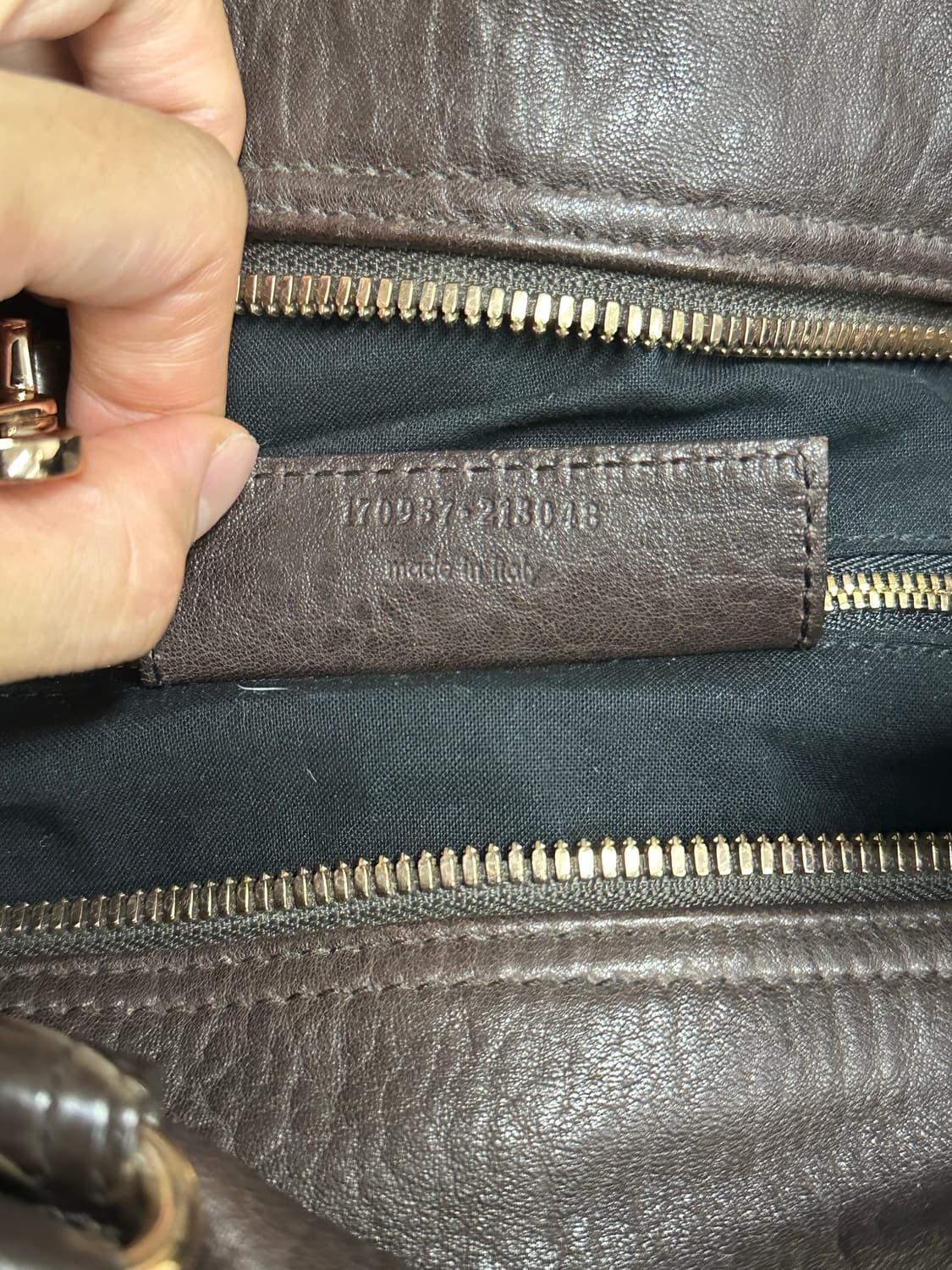 발렌시아가 휘슬백 상품이미지8