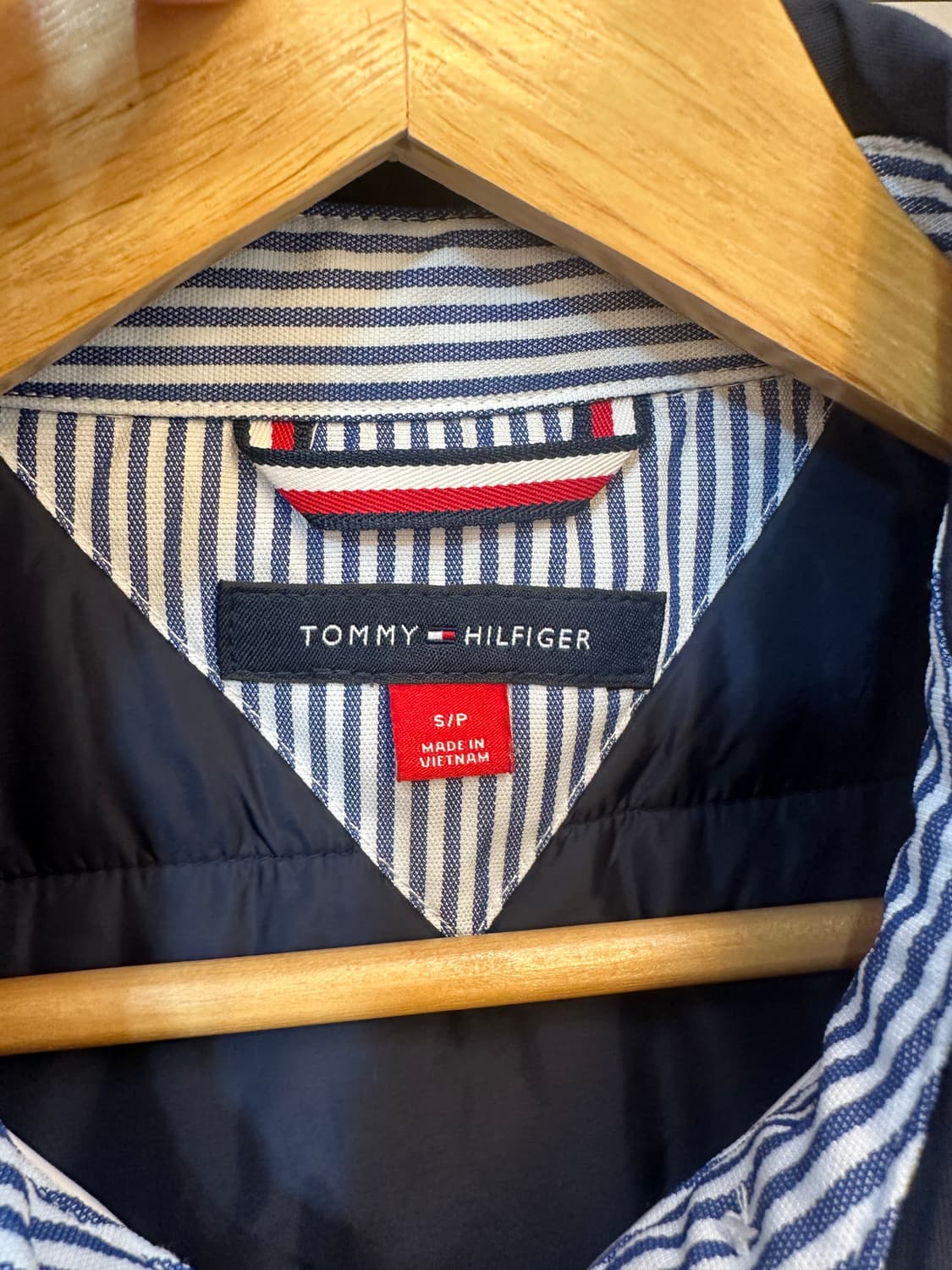 S) 타미 힐피거 올드스쿨 얇은 패딩 점퍼 상품이미지3