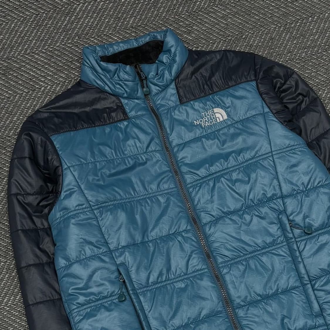 노스페이스 배색 경량패딩 v0388 상품이미지3