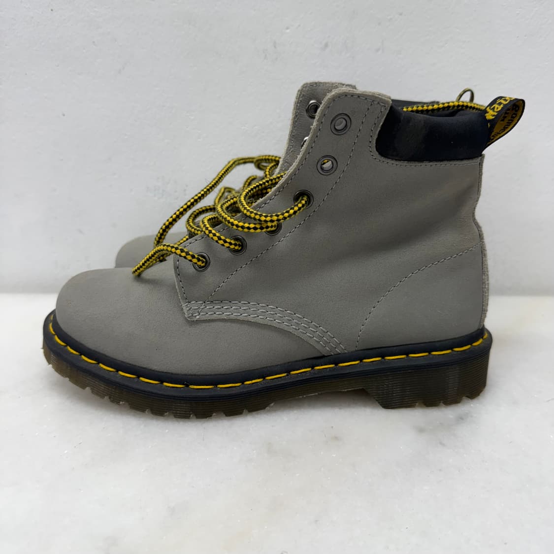 (UK5 240)닥터마틴 워커부츠.939 그레이 6홀 상품이미지4