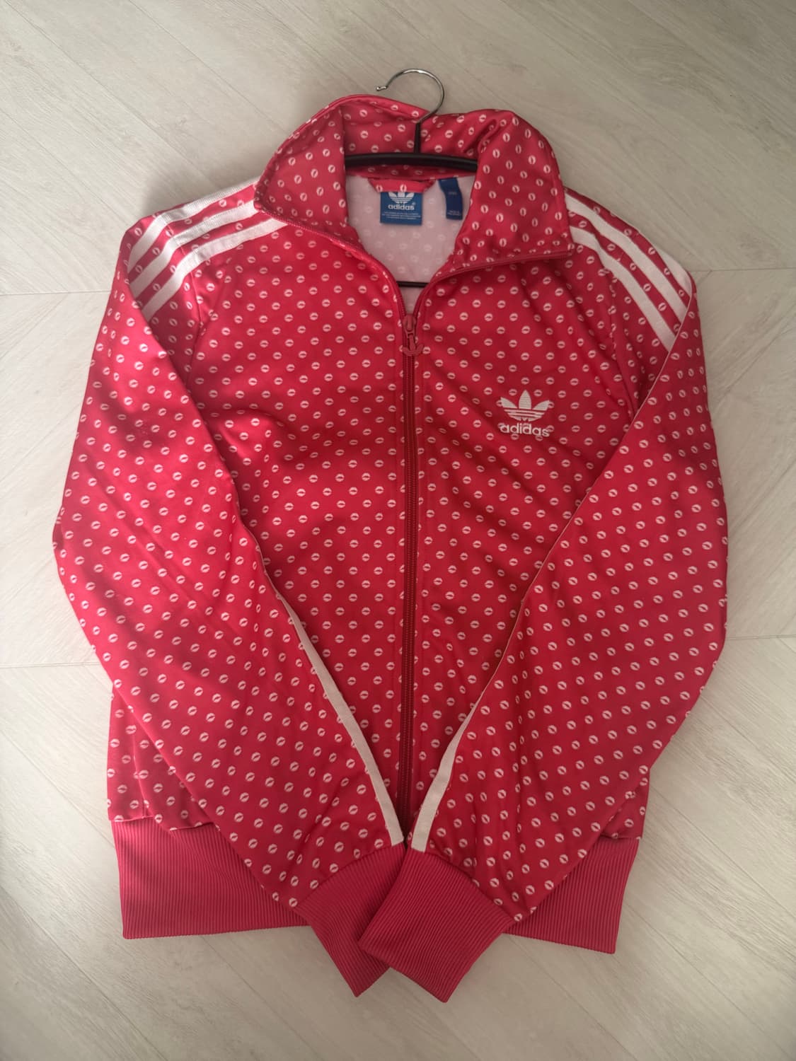 아디다스 입술 립마크 져지 상품이미지1