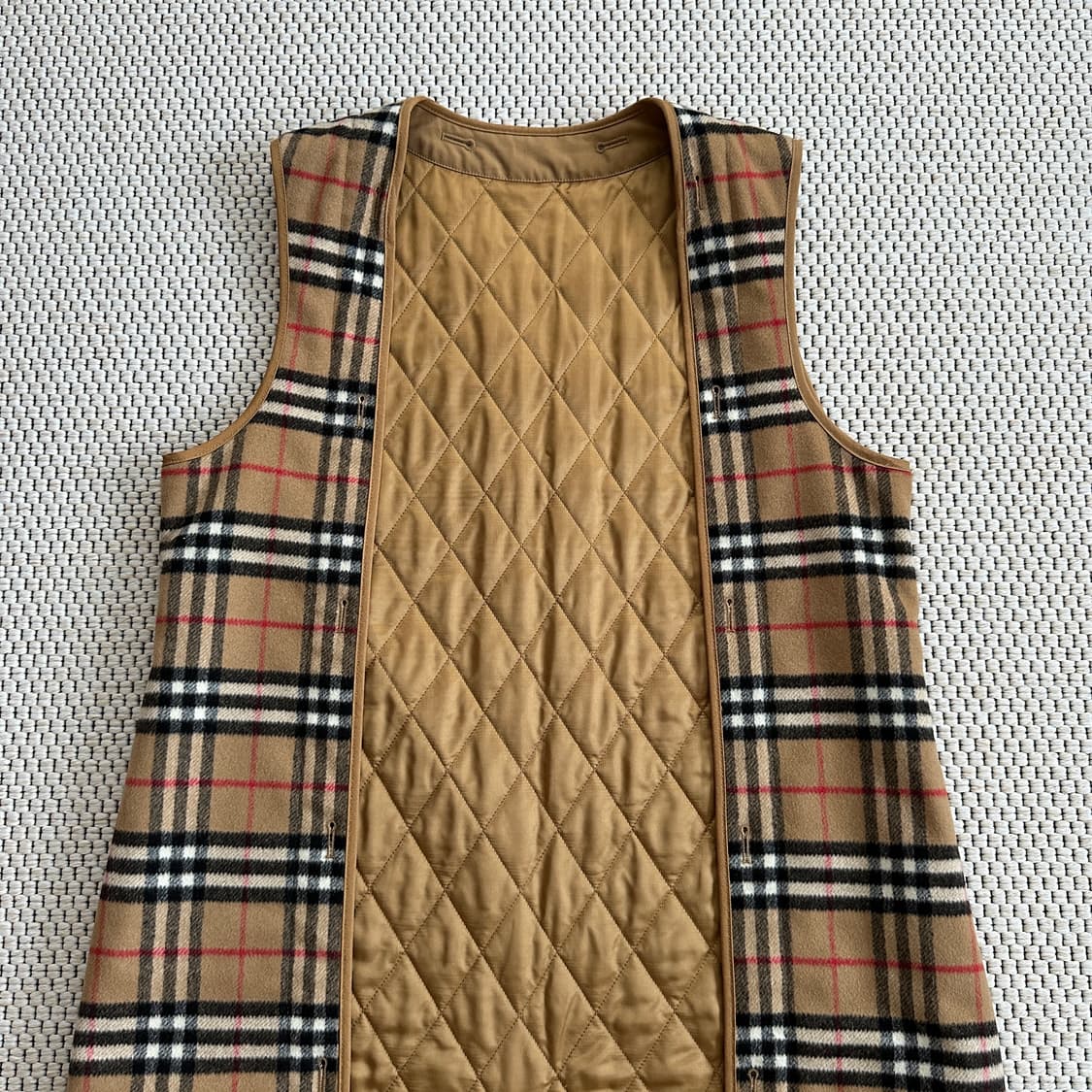 버버리(Burberry) 롱 워머 베스트 상품이미지6