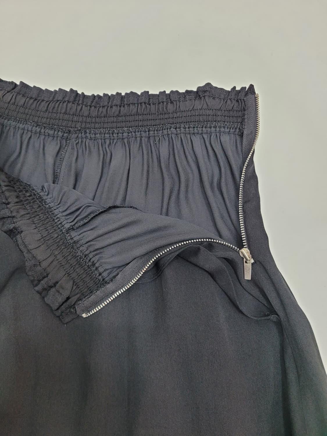 SISLEY 시슬리 밴딩 와이드 팬츠 / 여 70-98 (44) 블랙
 상품이미지6