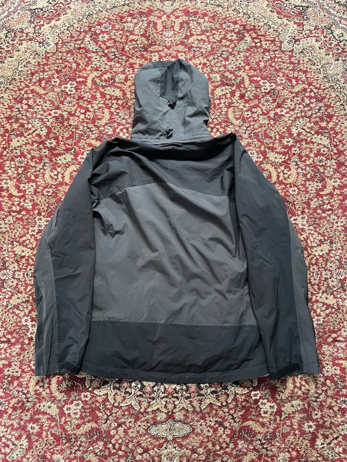 하그로프스 바람막이 상품이미지2