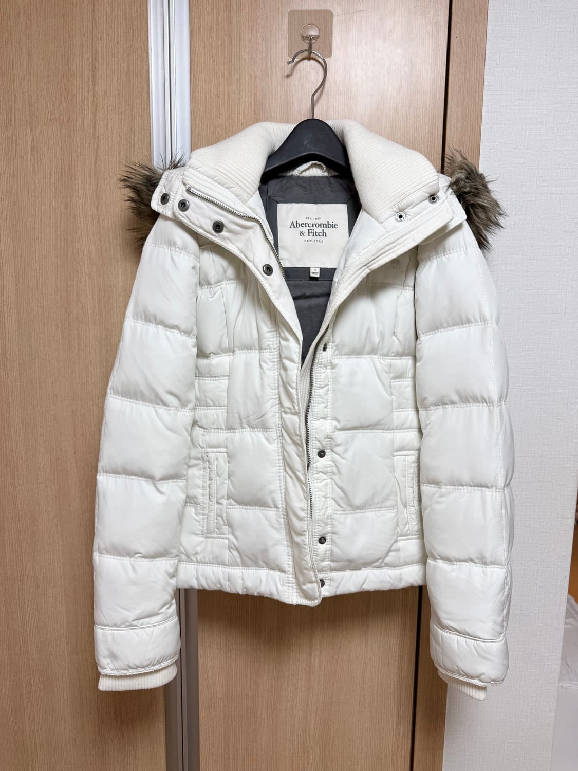 아베크롬비 울프죠 슬림핏 패딩 상품이미지1