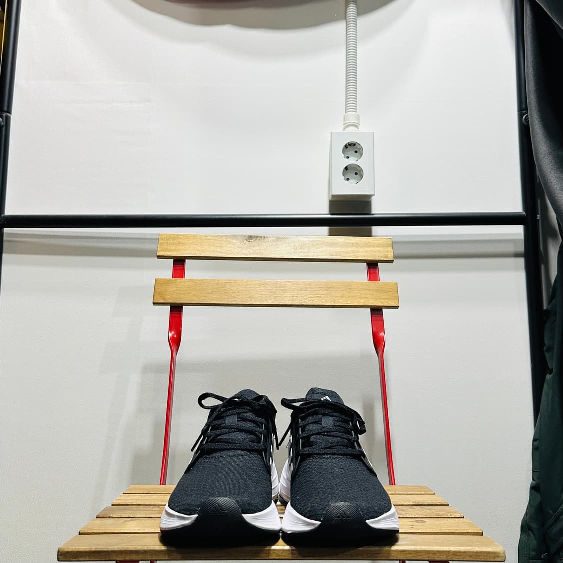 250) 아디다스 운동화 남녀공용 신발 갤럭시 6 상품이미지2