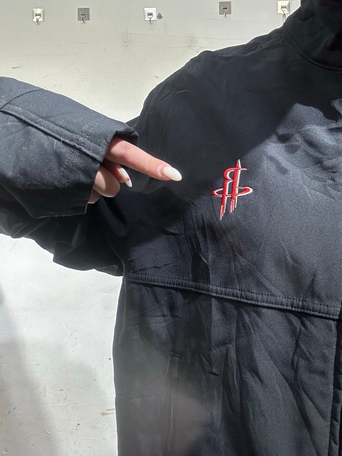 아디다스 블랙 기모 로고 바람막이 자켓 S 상품이미지4