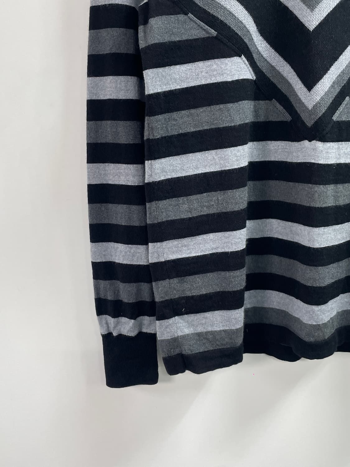 지방시 스트라이프 니트 (on.194) 상품이미지3