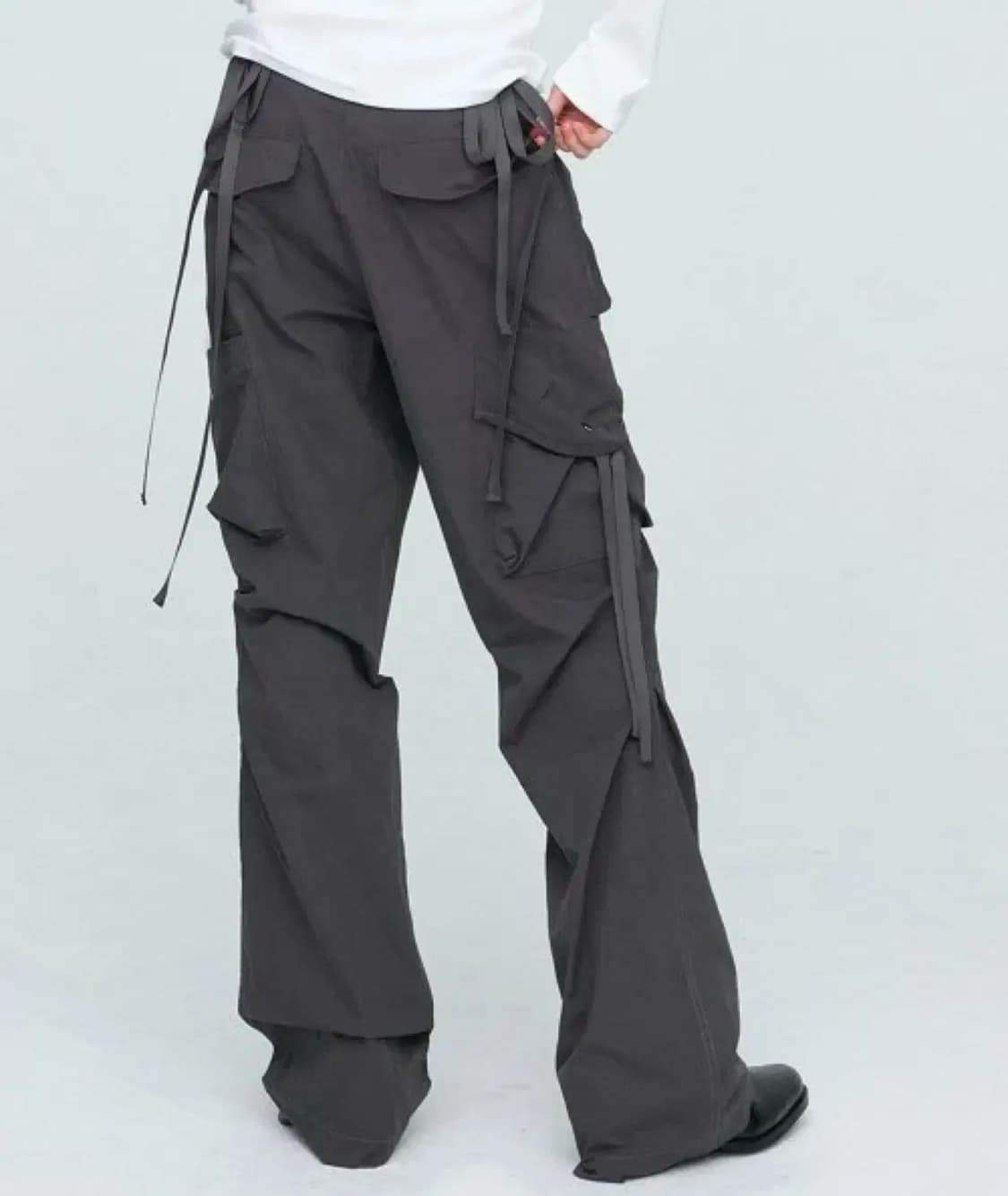 Nache Strap Cargo Pants (Unisex)Charcoal 상품이미지4