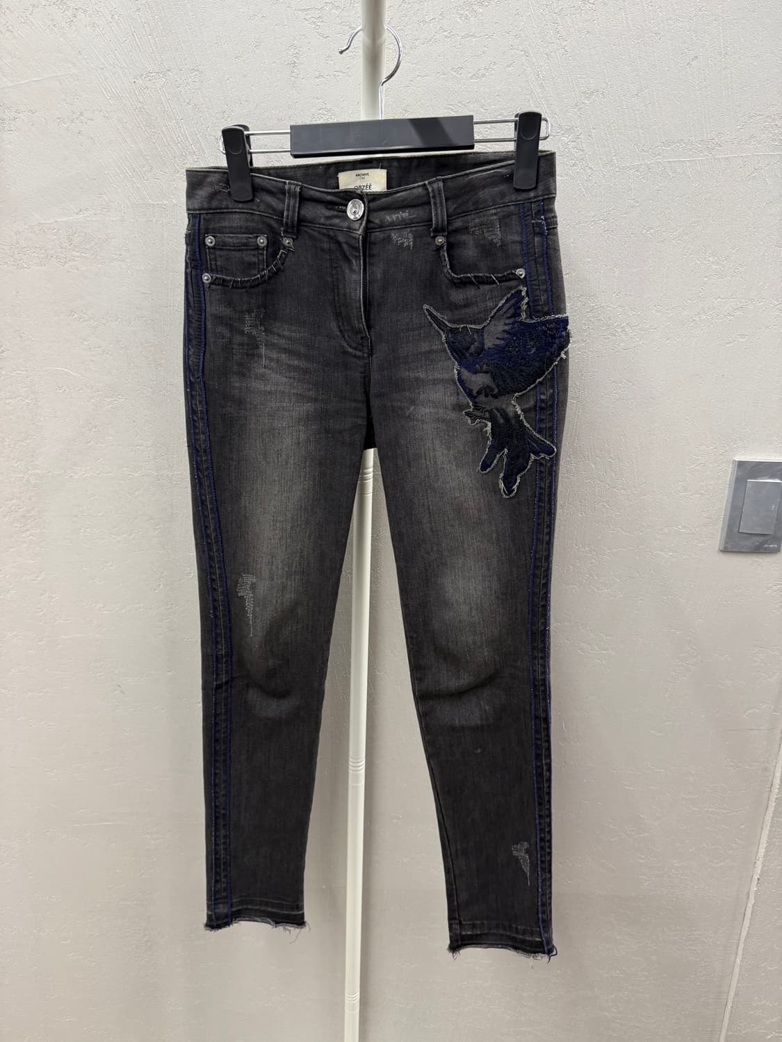 오브제 자수 장식 흑청 데님 XS 상품이미지2