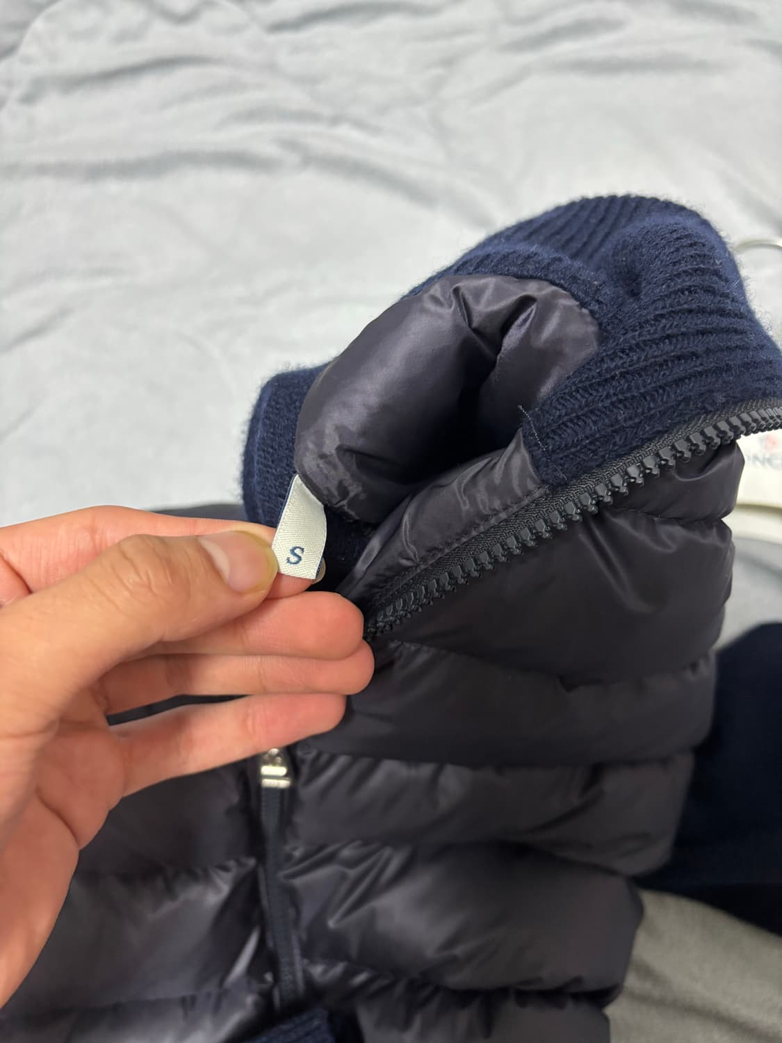 몽클레어 암밴드 니트패딩 상품이미지4