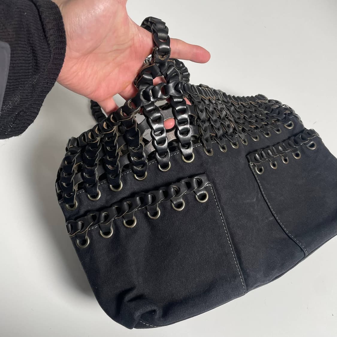 Bardot rose 레더 링 핸들백 상품이미지4