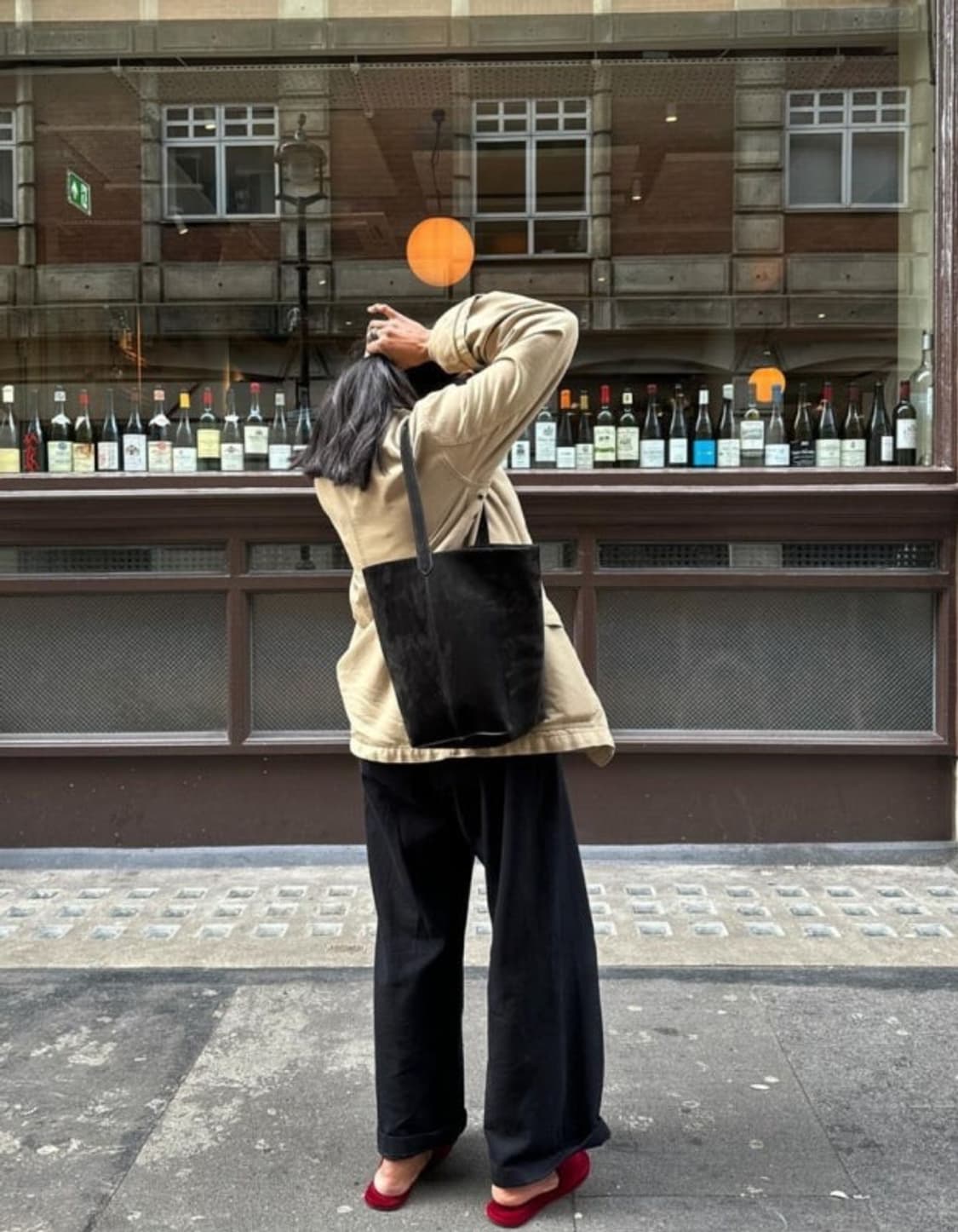 The row 더로우 파크백 미듐 누벅 블랙 정품 상품이미지1