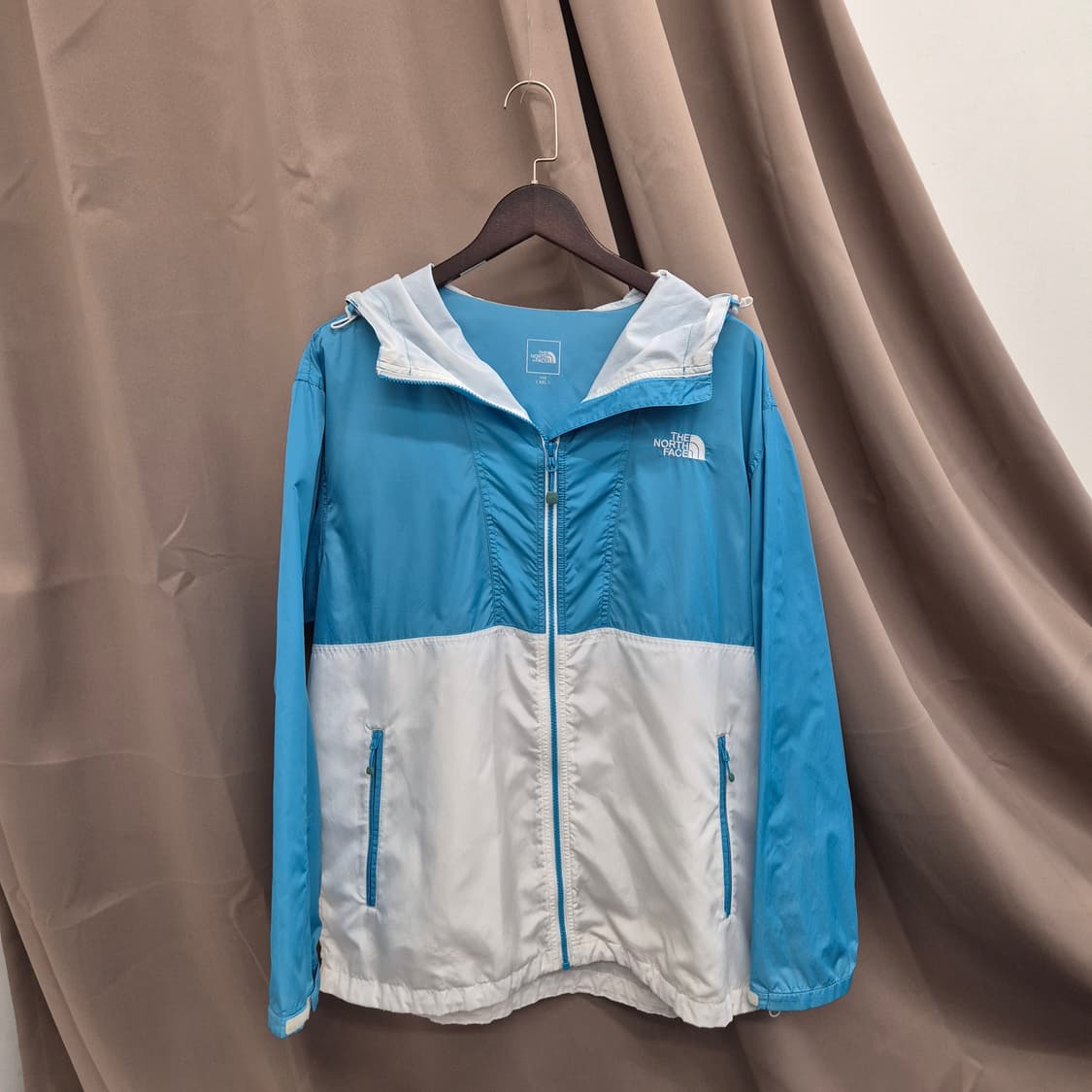 노스페이스 배색 바람막이 110 상품이미지1