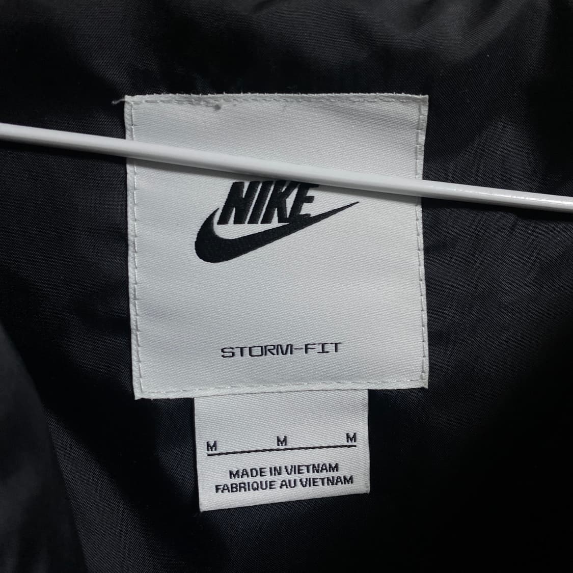 나이키 스톰핏 패딩 M 사이즈 상품이미지3