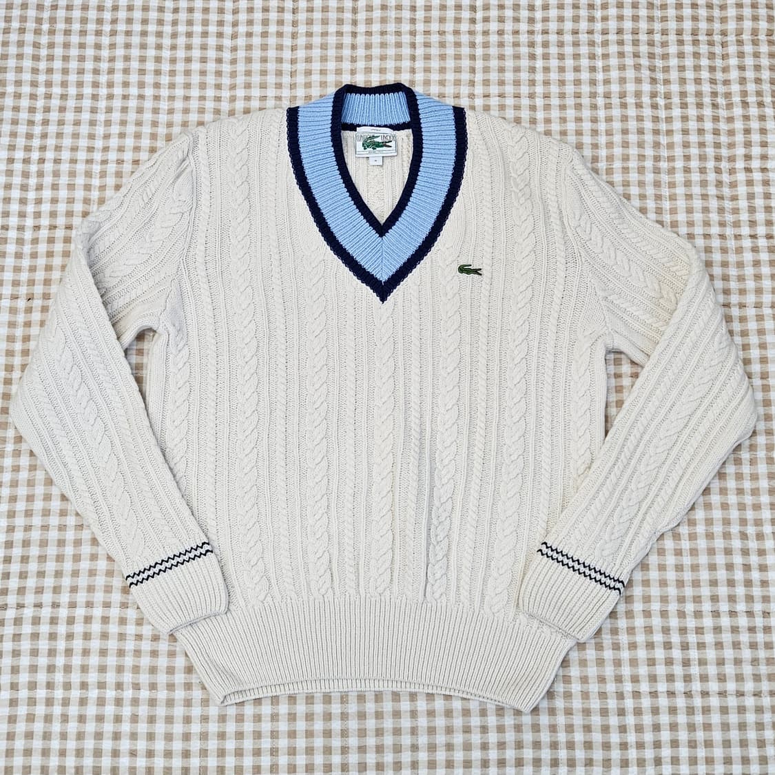 라코스테 브이넥 케이블 니트 스웨터 남자100~105 상품이미지1