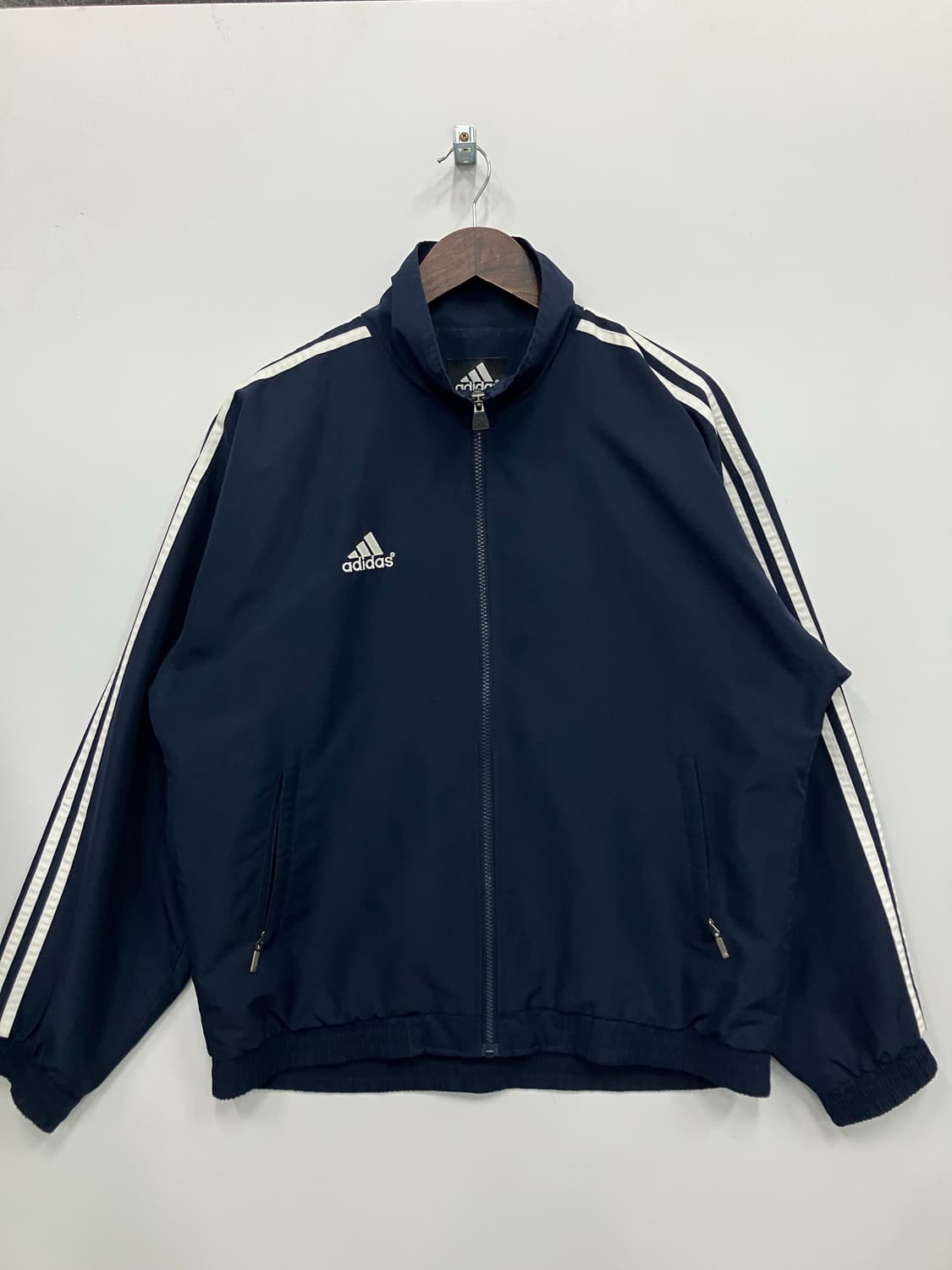 아디다스바람막이 상품이미지1