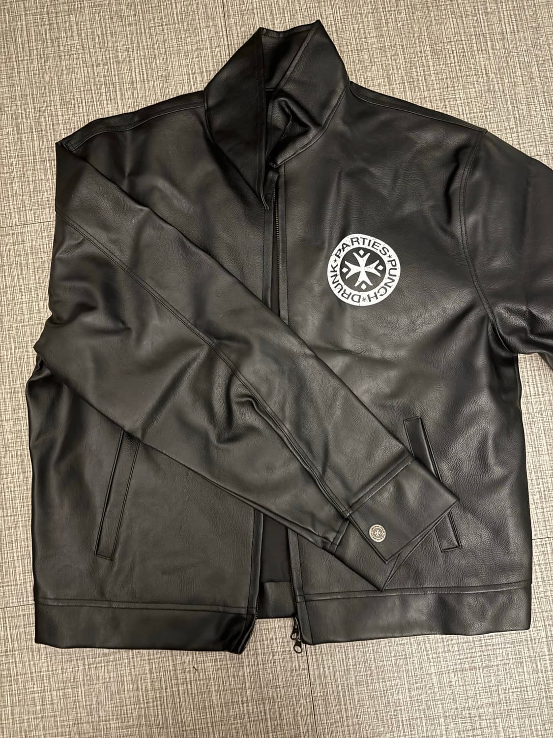 펀치드렁크파티즈 비건레더 바이커 자켓 상품이미지2