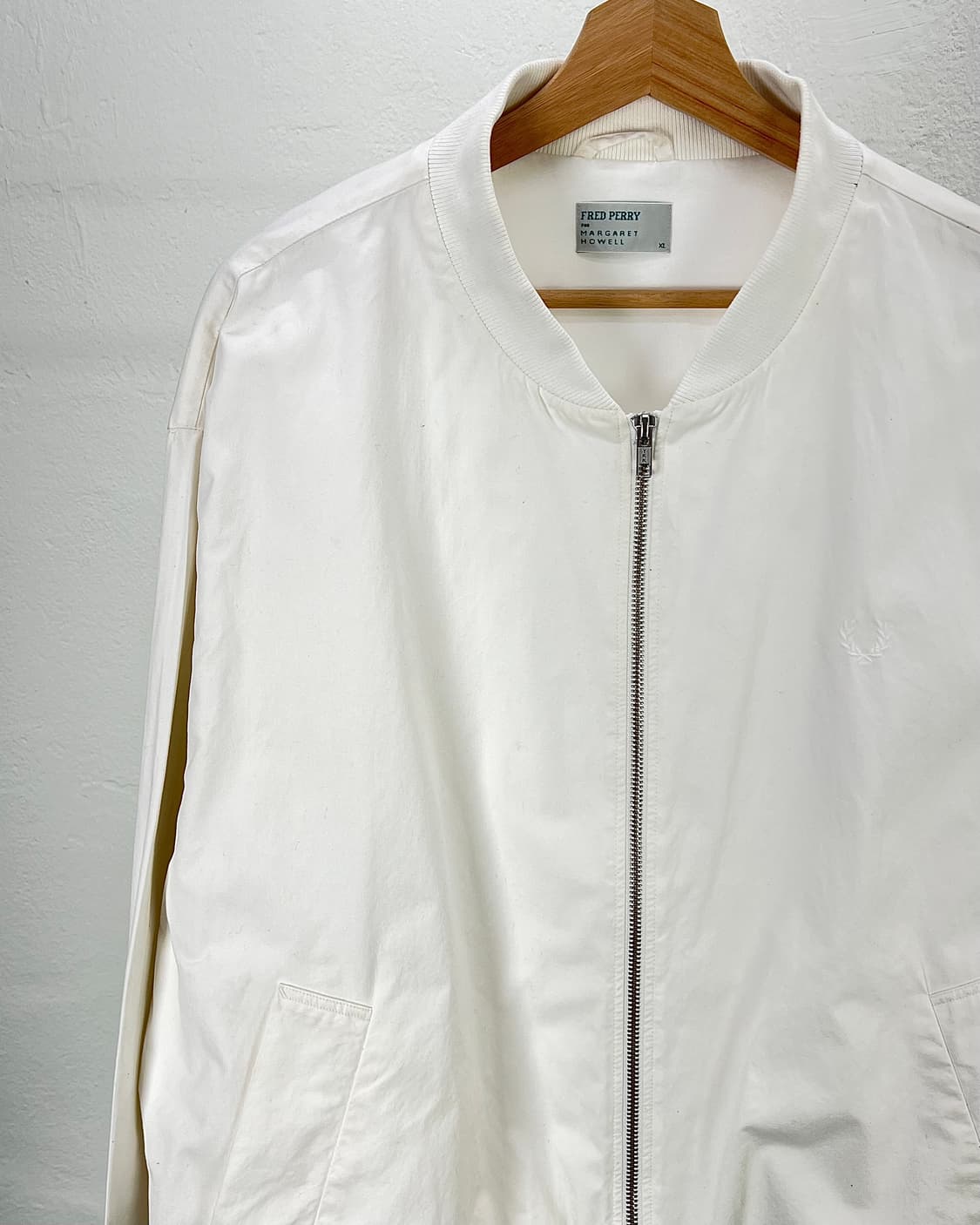 프레드페리 x 마가렛 호웰 화이트 코튼 테니스 봄버 자켓 상품이미지2