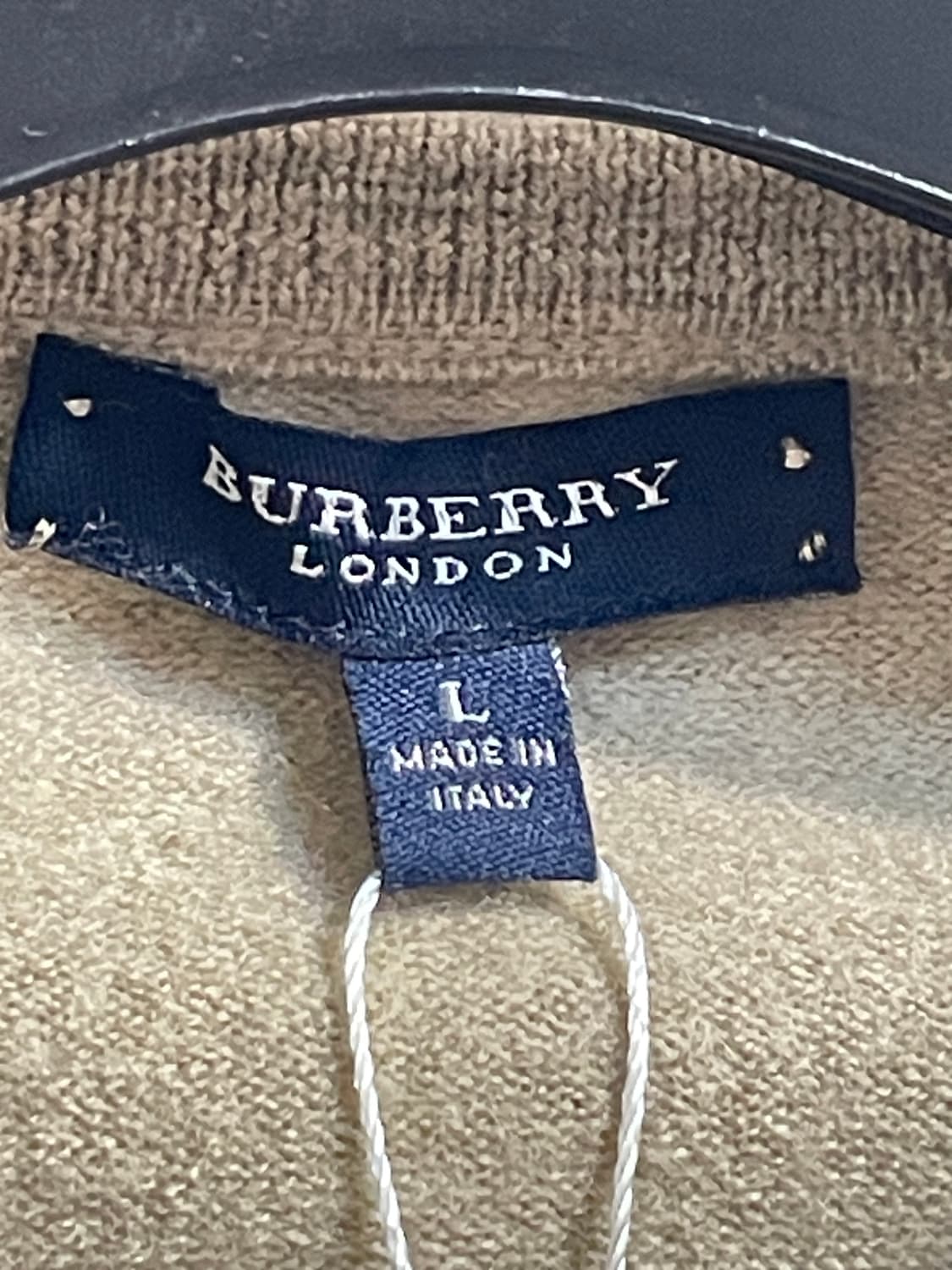 버버리 런던 브이넥 울 니트 상품이미지2