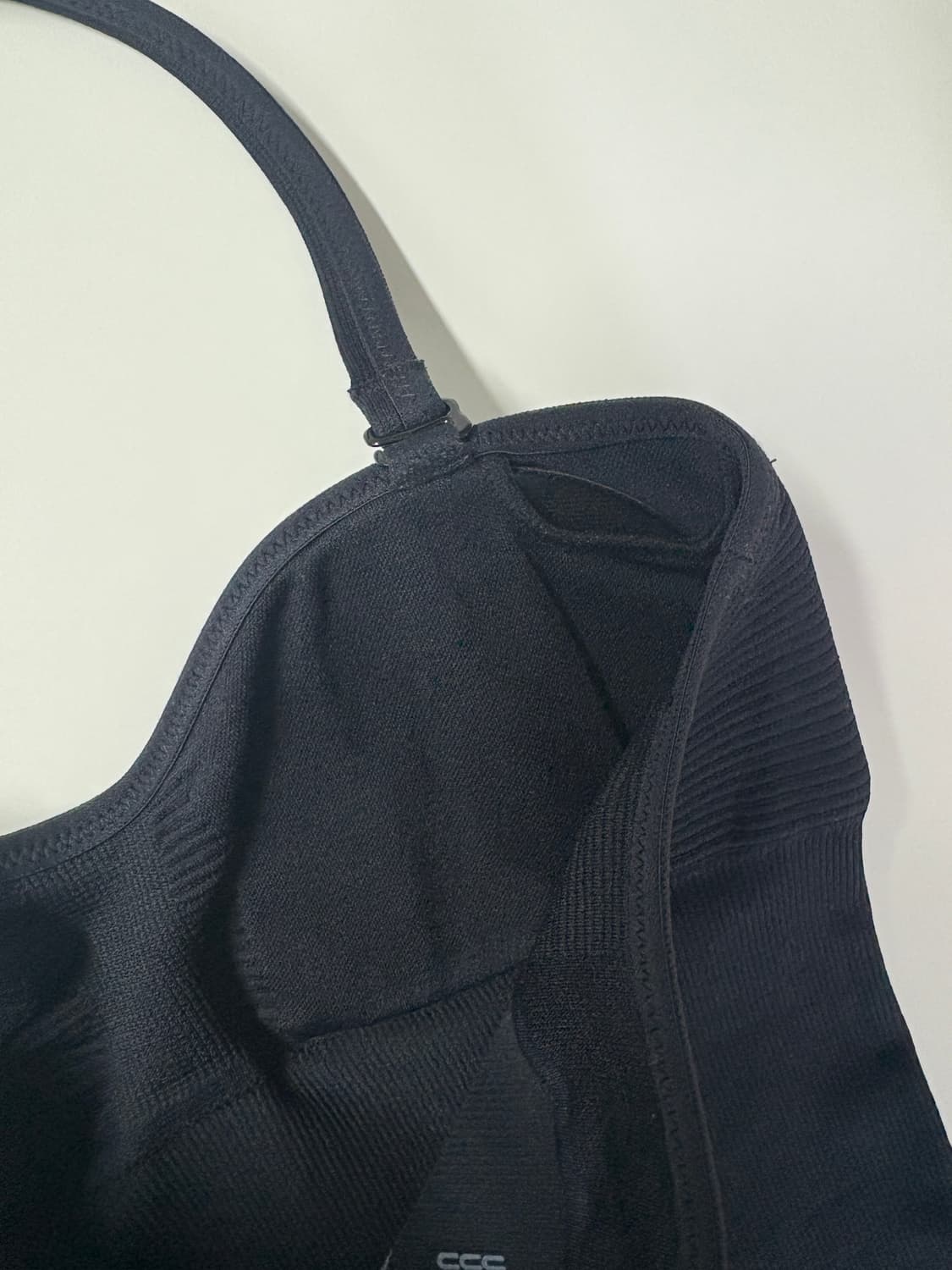 유니클로u 르메르 홀터넥 스윔수트 수영복 블랙 s 상품이미지5