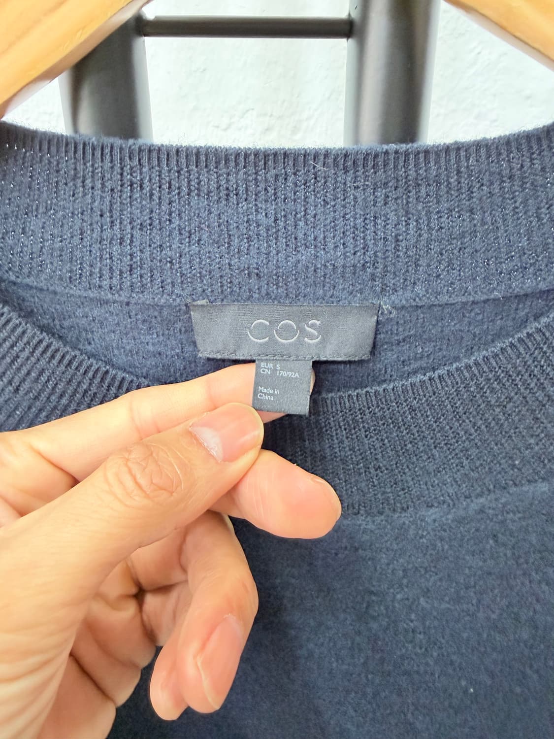 정품) COS 코스 가죽 디테일 니트 스웨터 S 상품이미지6