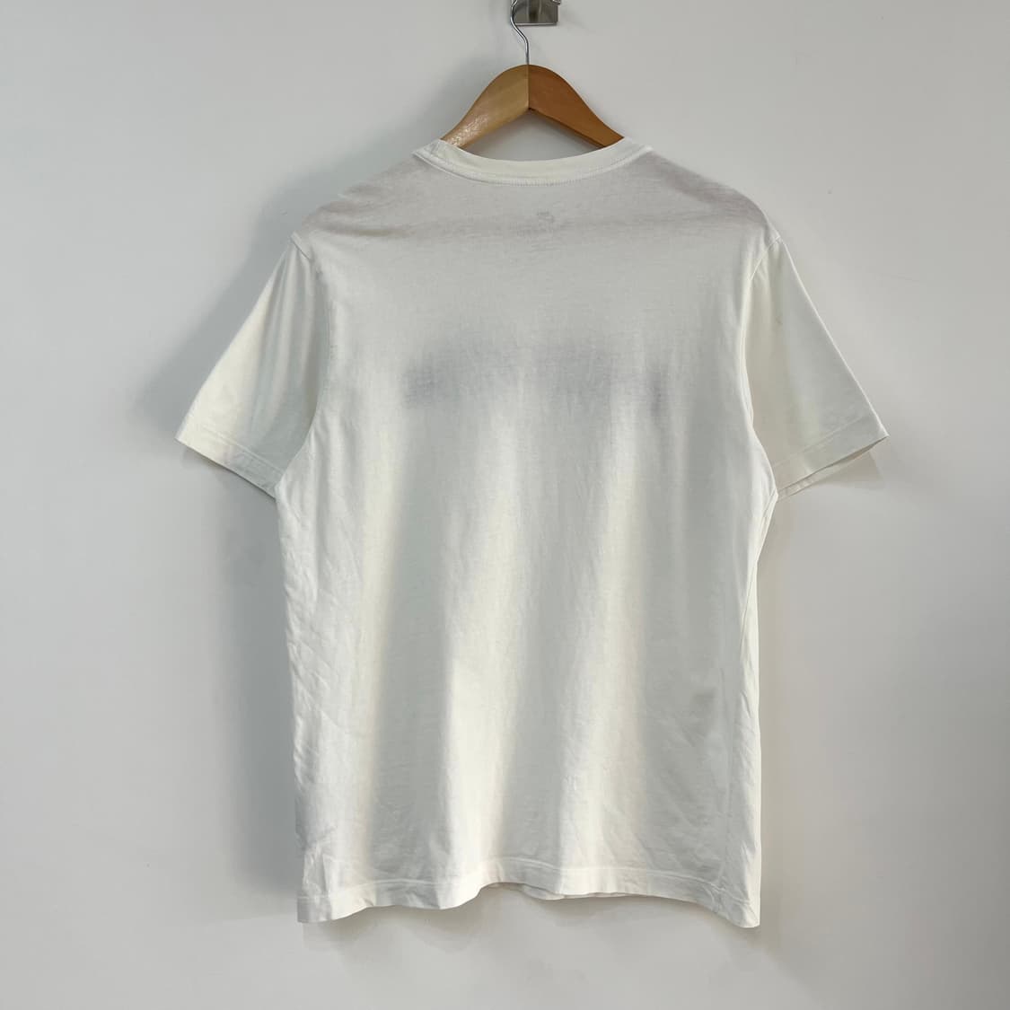 나이키 자수로고 하늘색 스우시 반팔 티셔츠 상품이미지3