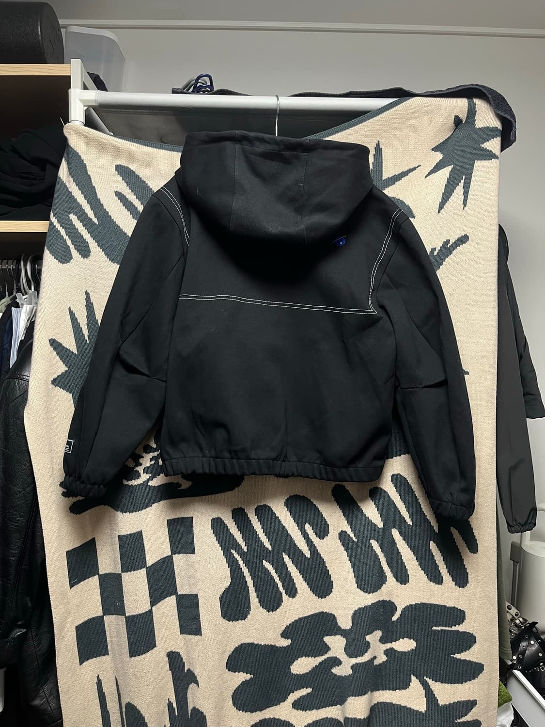 아더에러 후드집업 상품이미지2