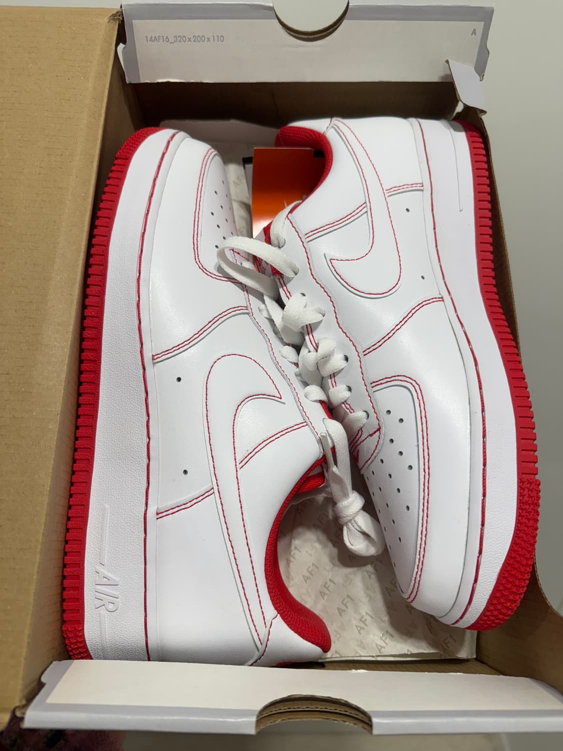 265 나이키 에어 포스 cv1724 100 레드 스티치 새상품 상품이미지1